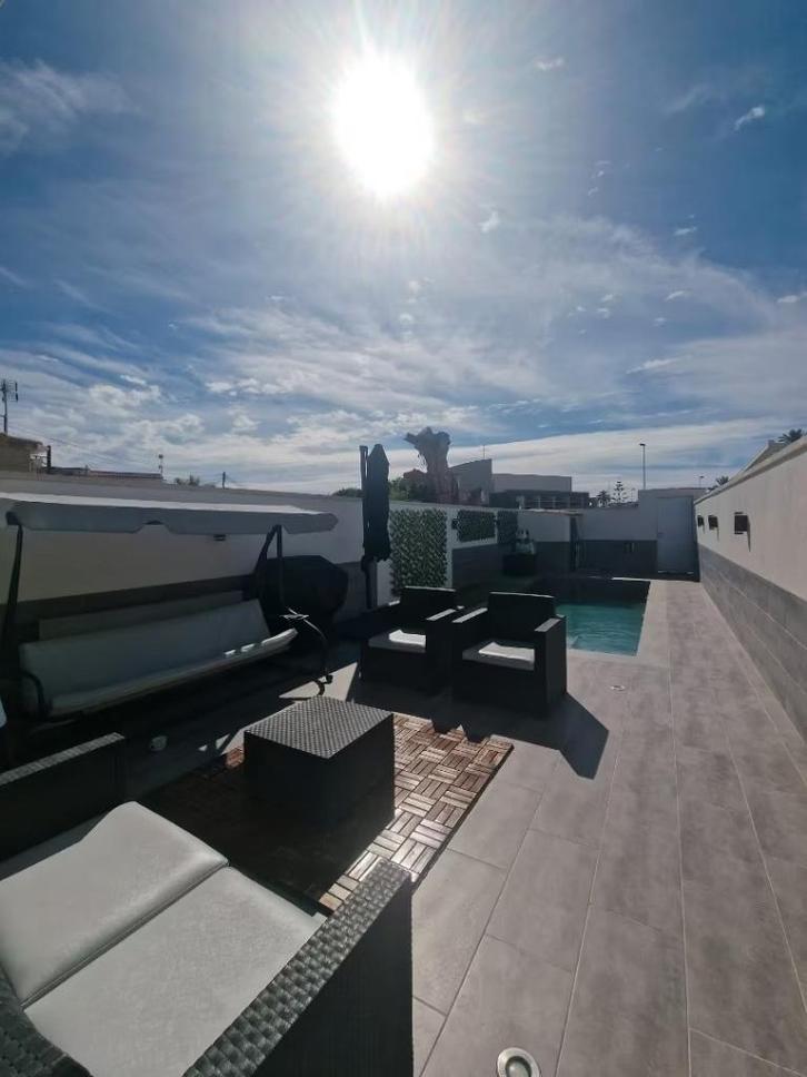 maison 2ch avec piscine a vendre en espagne, Immo, Buitenland, Spanje, Woonhuis, Stad