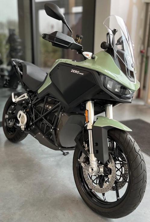 DEMO ZERO MOTORCYCLES DSR/X MET EXTRA KORTING, Motos, Motos | Marques Autre, Particulier, Tourisme, plus de 35 kW, 2 cylindres