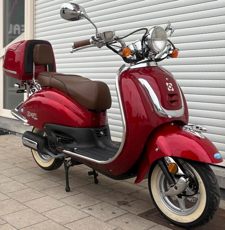 Agm Retro B Klasse 125 cc, Fietsen en Brommers, Scooters | Overige merken, Zo goed als nieuw, Benzine, Ophalen of Verzenden