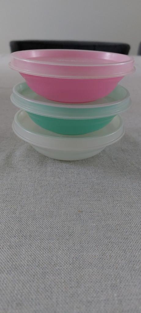 Tupperware Vintage Retro Pastel Set van 3 schaaltjes, Huis en Inrichting, Keuken | Tupperware, Zo goed als nieuw, Wit, Oranje