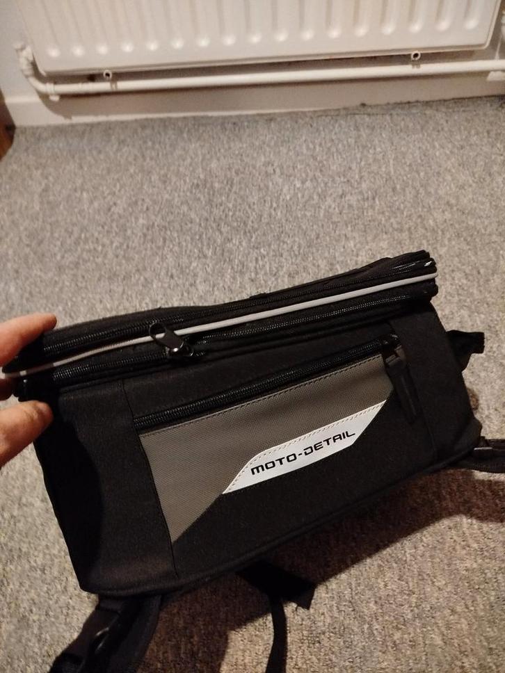 Sac de vente Moto-Detail 20-28 L, Motos, Accessoires | Valises & Sacs, Enlèvement