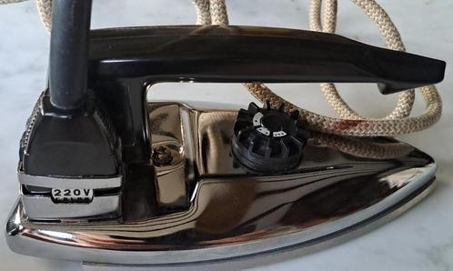 Vintage reisstrijkijzer CALOR N 11.04, Verzamelen, Elektronische Apparatuur, Overige typen, Ophalen of Verzenden