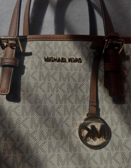 Michael Kors tas, Handtassen en Accessoires, Tassen | Damestassen, Zo goed als nieuw, Beige, Ophalen of Verzenden