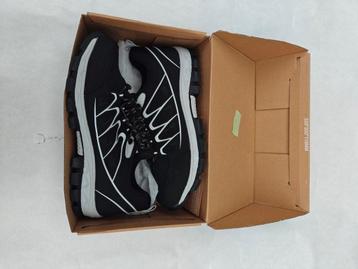 Chaussures de Sécurité Spiez 45 beschikbaar voor biedingen
