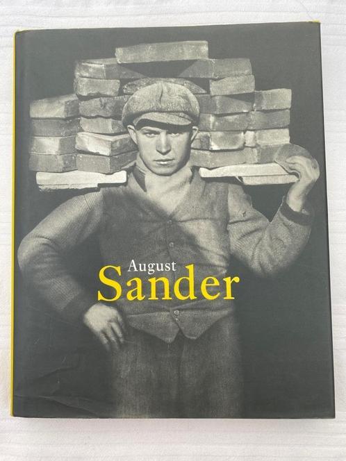 August Sander: zwart-wit fotoboek, Verzamelen, Foto's en Prenten, Zo goed als nieuw, Foto, Overige onderwerpen, Voor 1940, Ophalen of Verzenden