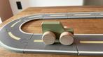 Houten autobaan + 1 auto, Ophalen, Zo goed als nieuw