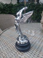 Décoration en forme de mascotte de capot de voiture, Enlèvement