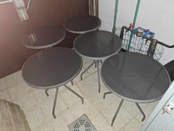 5x table de bistrot ronde et 2 tables debout à vendre disponible aux enchères