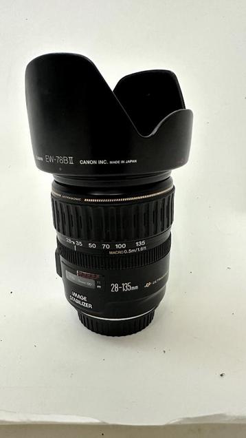 Canon zoom lens EF 28-135mm 1:3.5-5.6f IS beschikbaar voor biedingen