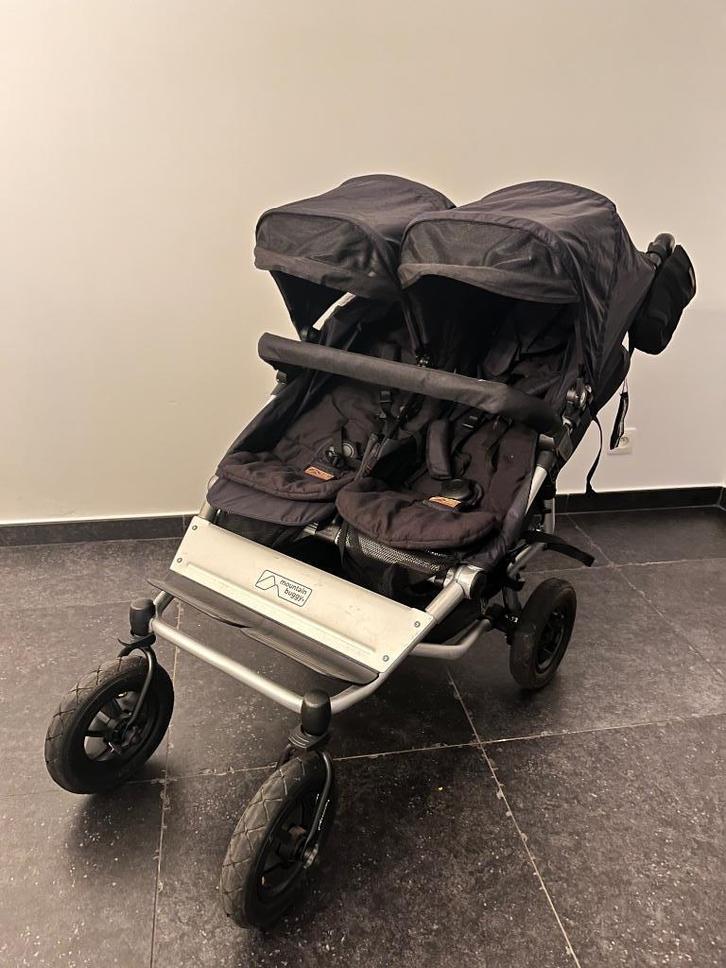 Duo Kinderwagen - Mountain Buggy Duet Zwart, Kinderen en Baby's, Buggy's, Zo goed als nieuw, Overige merken, Duomodel, Verstelbare rugleuning