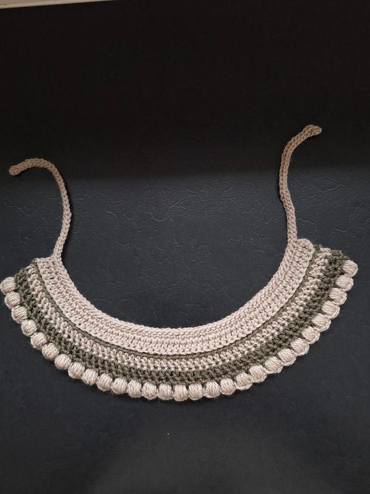 Unieke Sier halsband hond collier chien gehaakt, Dieren en Toebehoren, Hondenhalsbanden en Penningen, Zo goed als nieuw, Ophalen of Verzenden