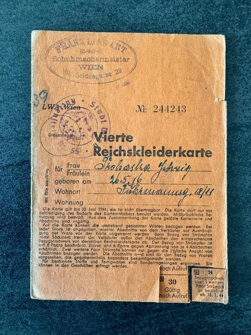 Originele Vierde Reichskleiderkarte – 1944, Verzamelen, Militaria | Algemeen, Overige soorten, Overige typen, Ophalen of Verzenden