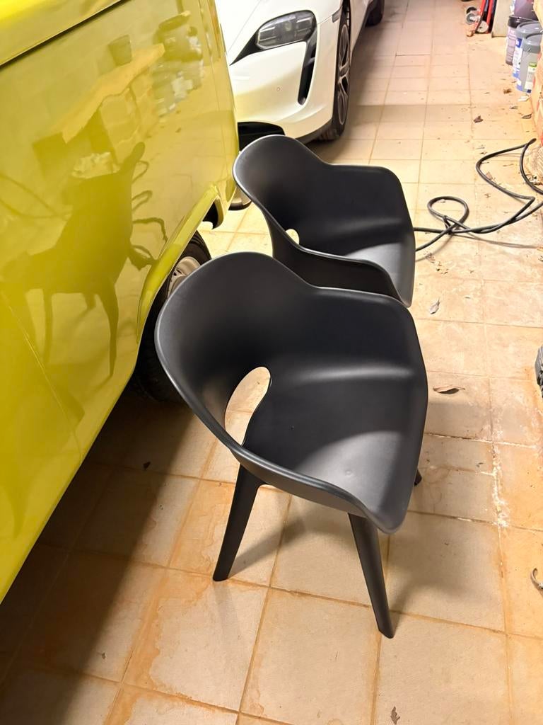 2 zwarte stoelen, Huis en Inrichting, Stoelen, Zo goed als nieuw, Ophalen