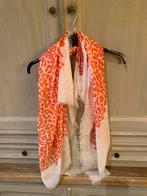 Sjaal wit met oranje rode print, Kleding | Dames, Mutsen, Sjaals en Handschoenen, Nieuw, Ophalen of Verzenden, Sjaal