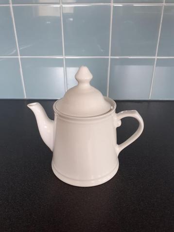 Theepot Royal Boch beschikbaar voor biedingen