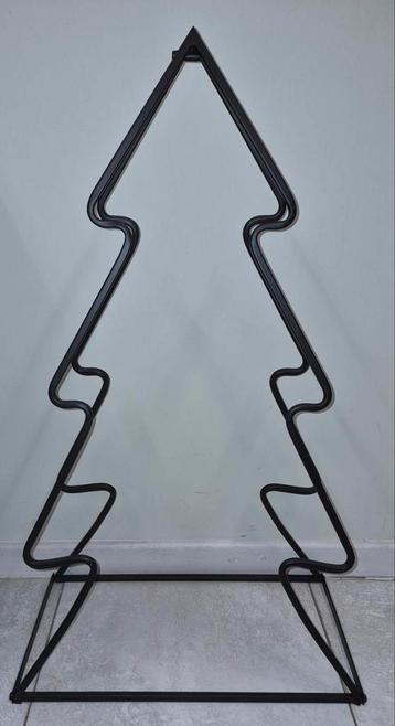 Metalen Standaard voor houtblokken  beschikbaar voor biedingen