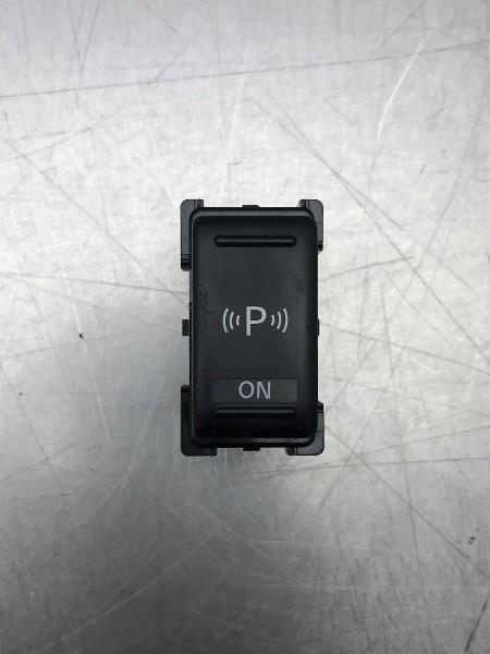 COMMUTATEUR DIVERS Nissan Micra (K13) (01-2010/03-2017), Autos : Pièces & Accessoires, Tableau de bord & Interrupteurs, Nissan