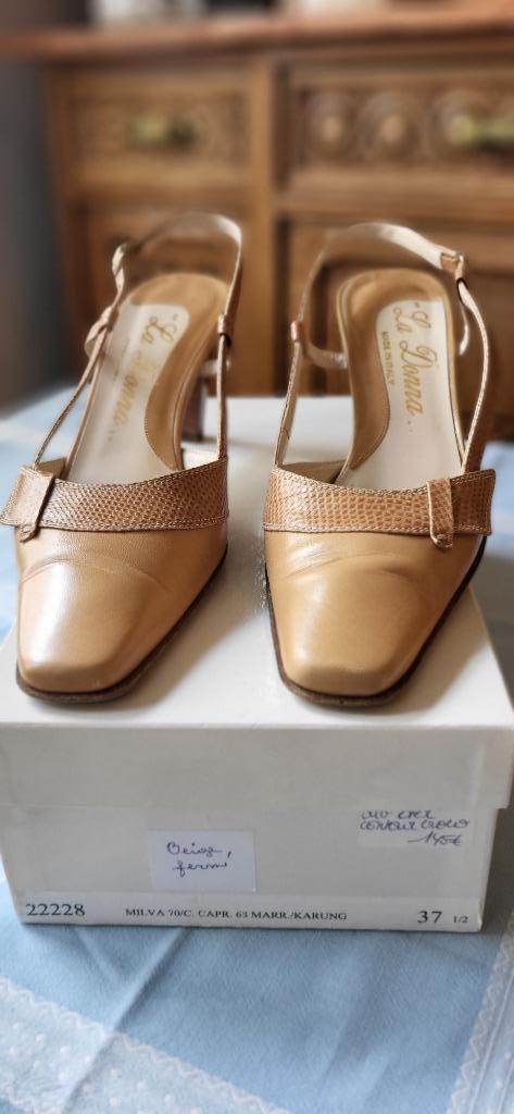 Schoenen open met hak beige M37,5 merk : LA DONNA, Kleding | Dames, Schoenen, Gedragen, Schoenen met hoge hakken, Beige, Ophalen of Verzenden