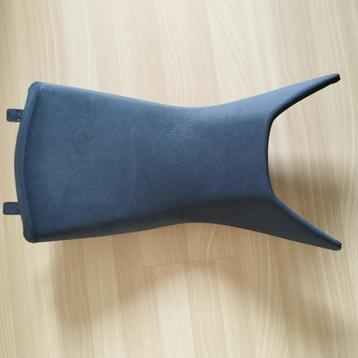 Zadel KTM 790-890 (nieuw) beschikbaar voor biedingen