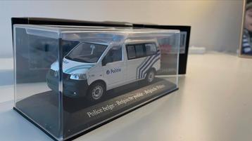 Zeldzaam! VW T5 Politie - Minichamps 1/43 beschikbaar voor biedingen