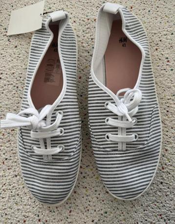 Schoenen - nieuw - maat 42 beschikbaar voor biedingen