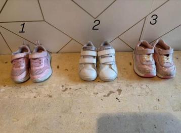 Sportschoentjes voor kinderen beschikbaar voor biedingen