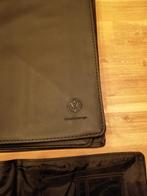 OPBERGMAPJES BOORD DOCUMENTEN VOLKSWAGEN GOLF1-2-3-4-5-6-7 7, Auto-onderdelen, Ophalen of Verzenden, Gebruikt, Audi