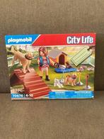 Nouveau dresseur de chiens Playmobil City Life 70676, Enfants & Bébés, Ensemble complet, Enlèvement ou Envoi, Neuf