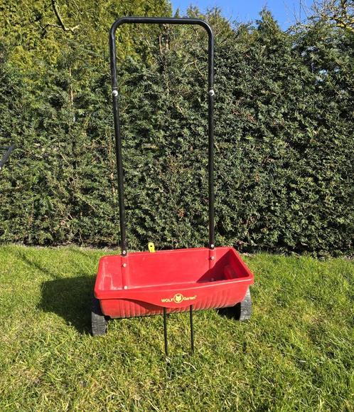 Strooiwagen - rode - goede staat - groene is verkocht, Tuin en Terras, Hand-tuingereedschap, Zo goed als nieuw, Ophalen