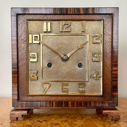 Pendule Art Déco en chêne, palissandre et cuivre, Antiquités & Art, Antiquités | Horloges, Enlèvement