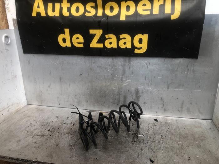 Ressort de torsion arrière d'un Seat Ibiza, Autos : Pièces & Accessoires, Autres pièces automobiles, Seat, Utilisé, 3 mois de garantie