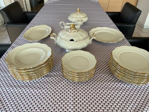 Eet Servies Mittereich Bavaria, Huis en Inrichting, Keuken | Servies, Gebruikt, Compleet servies, Overige stijlen, Porselein, Ophalen