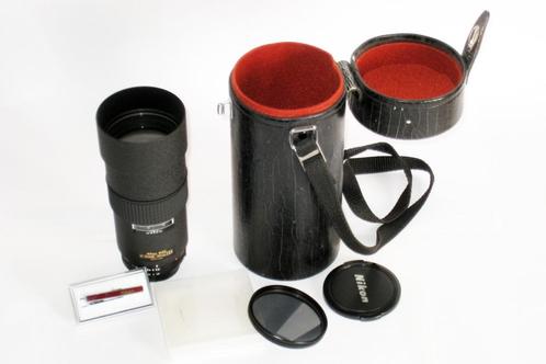 AF Nikkor ED 180mm/2,8 IF met Hoya UV filter in nieuwstaat., Audio, Tv en Foto, Foto | Lenzen en Objectieven, Zo goed als nieuw