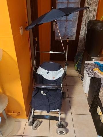 Poussette maxi taxi avec habillage et parapluie beschikbaar voor biedingen