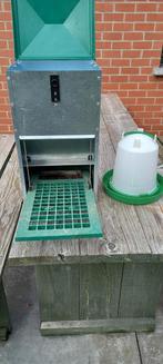 Mangeoire à volaille., Enlèvement, Comme neuf