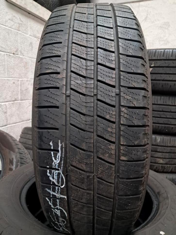 2156017C 215/60/17C 215/60R17C hiver Goodyear, Autos : Divers, Pièces de sport automobile, Comme neuf, Enlèvement