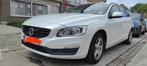Volvo V60 diesel Euro 6b wordt gekeurd v. v., Auto's, Volvo, Voorwielaandrijving, Stof, Wit, V60