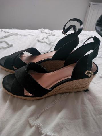 Sandalen met hak van H&M maat 39 een keer gedragen  beschikbaar voor biedingen