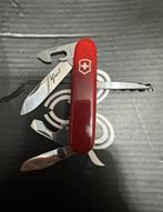 Victorinox Tourist Victoria 84 mm, Caravanes & Camping, Outils de camping, Comme neuf
