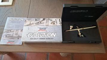 Airbrush Harder & Steinbeck evolution solo beschikbaar voor biedingen