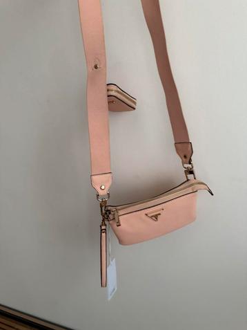 Guess bag beschikbaar voor biedingen