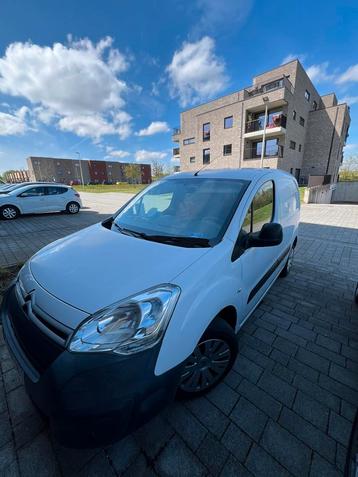 Cargo léger Berlingo, Autos, Euro 5, Achat, 4 portes, Boîte manuelle
