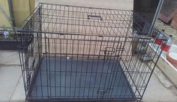 Bench pour chien beschikbaar voor biedingen