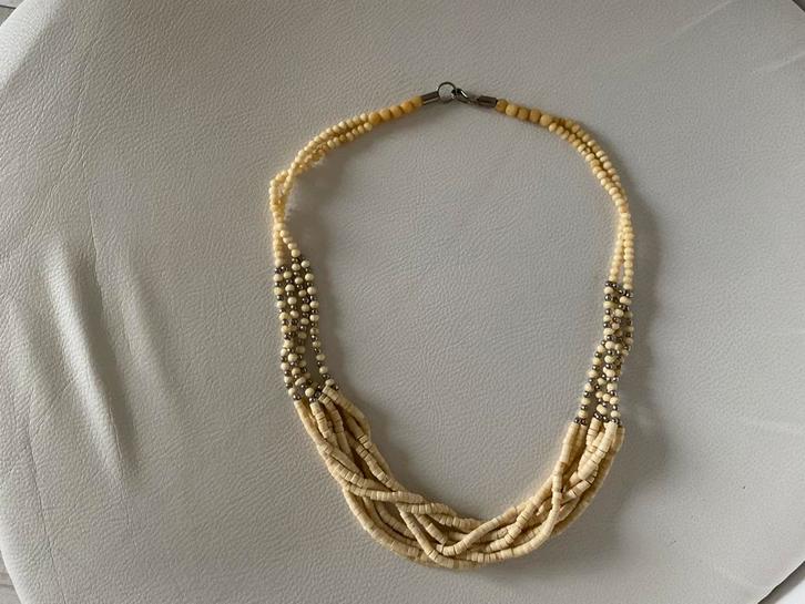 Collier vintage avec perles décoratives, Bijoux, Sacs & Beauté, Colliers, Comme neuf, Envoi