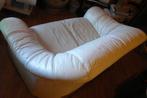 Joli canapé 2 places cuir blanc., Maison & Meubles, Canapés | Sofas & Chaises Longues, 150 à 200 cm, Deux personnes, Classique