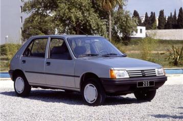 Gezocht peugeot 205 van 1987 of ouder