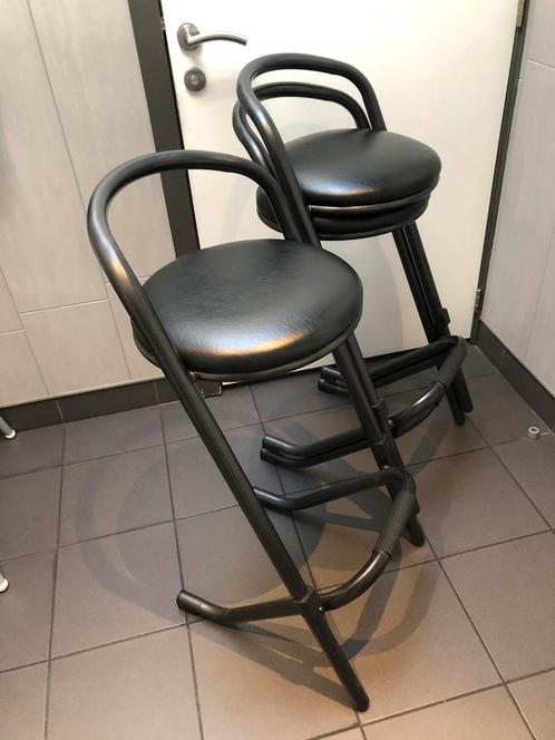 16 stapelbare horeca barkrukken, Huis en Inrichting, Barkrukken, Zo goed als nieuw, Ophalen