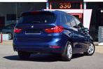 BMW 2 Serie 218 aut. 7 PL - LEDER - NAVI - FULL LED - KEYLES, Auto's, BMW, Gebruikt, 2 Reeks, Leder, Bedrijf