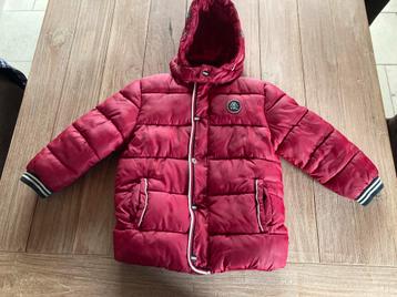 Winterjasje jongen voor 6 jaar beschikbaar voor biedingen