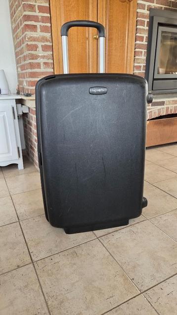 Reiskoffer Samsonite beschikbaar voor biedingen